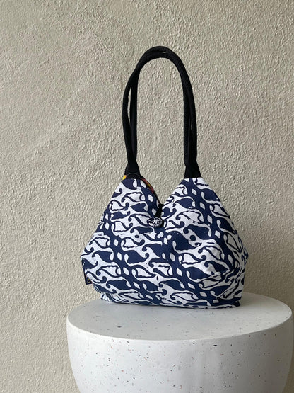 Julia Reversible Batik Handbag - 05